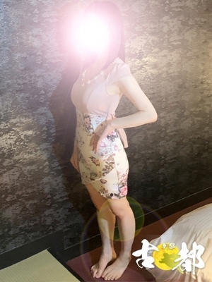 雫　華凛